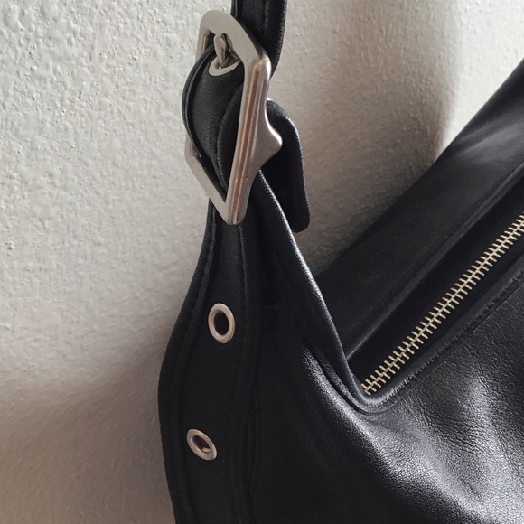 ✔️Vintage Coach Black/Silver Shoulder Bag, EUC - Picture 5 of 15